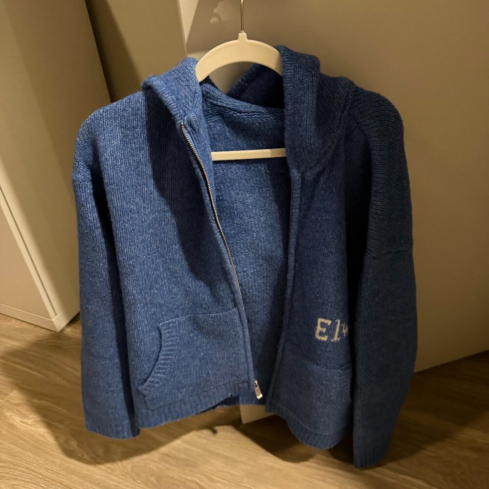 Elwood zip-up sweater (XS)